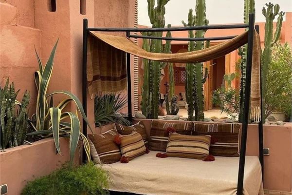 Come creare uno spazio relax su una terrazza marocchina