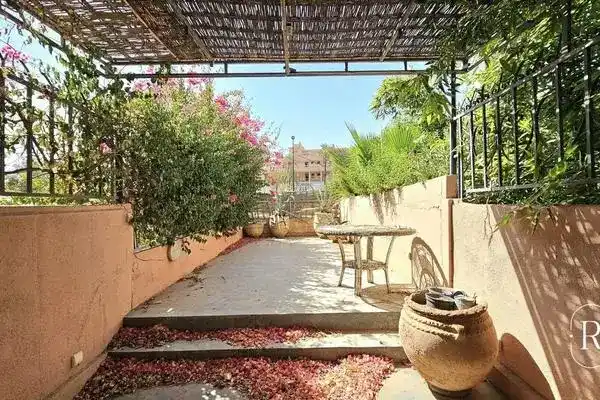 Maison spacieuse à rénover avec grand potentiel