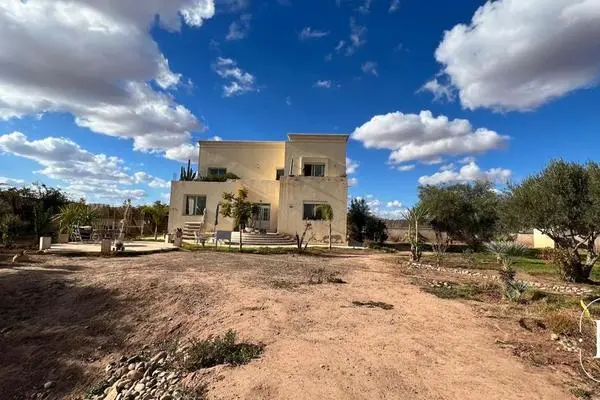 somptueuse maison sur la route de Fez