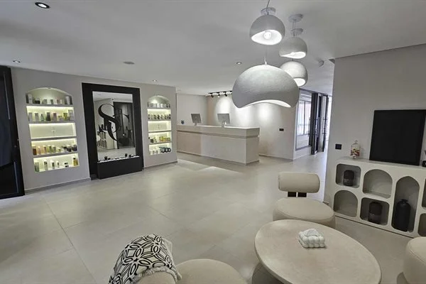 EXCEPTIONAL COMMERCIAL SPACE IN GUELIZ, MARRAKECH