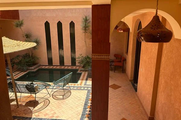 RIAD D