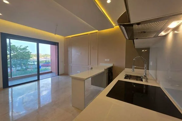 SPLENDIDE WOHNUNG 40 M2 RENOVIERT MIT BLICK AUF ATLAS