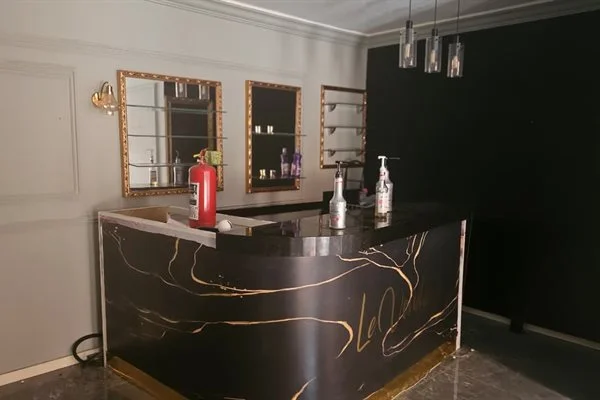 For rent – Commercial space without key money in Guéliz